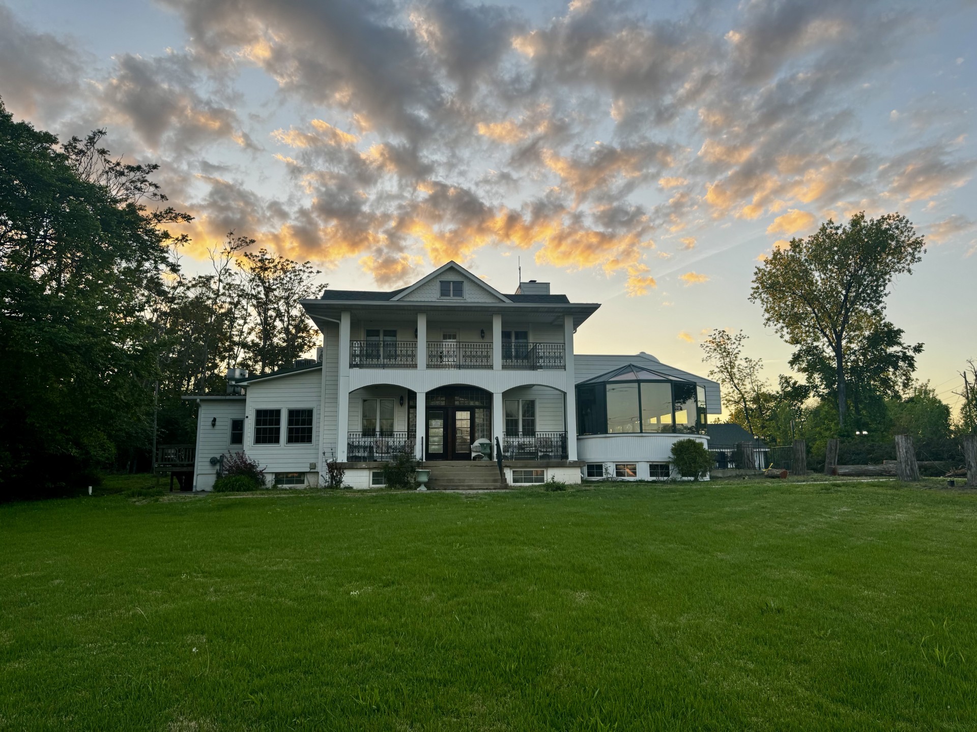 LaChance Hillsboro exterior at sunset
